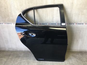 Двері задн. прав. LEXUS CT200 11-17