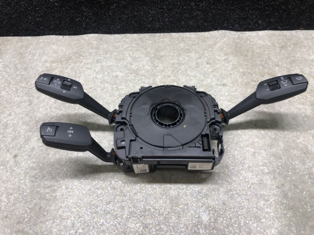 61 31 9 164 419 | Підрульовий перемикач BMW X5 07-13