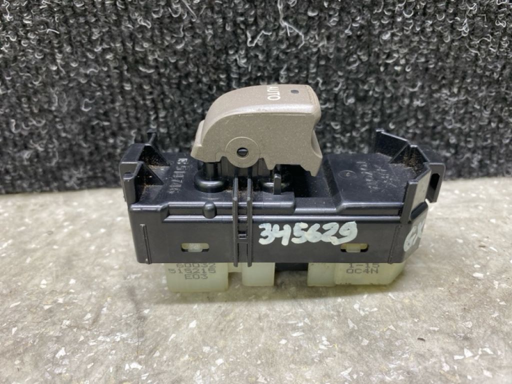 84030-60032 | Кнопка стеклоподъемника LEXUS GX470 02-09 - Фото 2