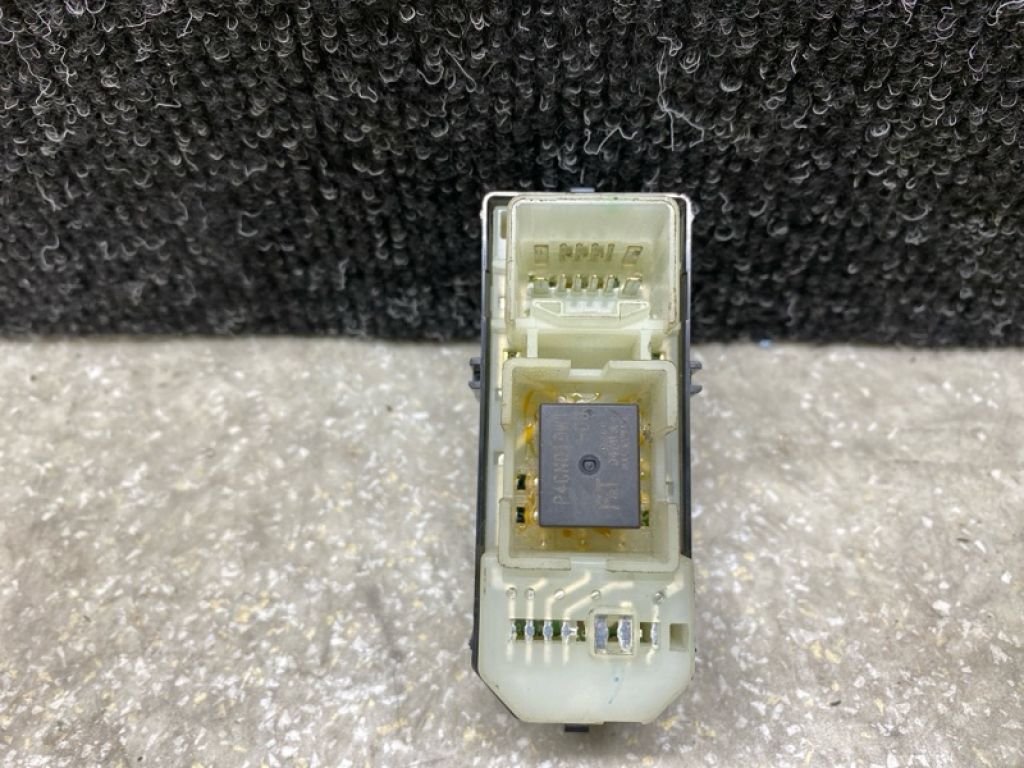 84030-60032 | Кнопка стеклоподъемника LEXUS GX470 02-09 - Фото 4