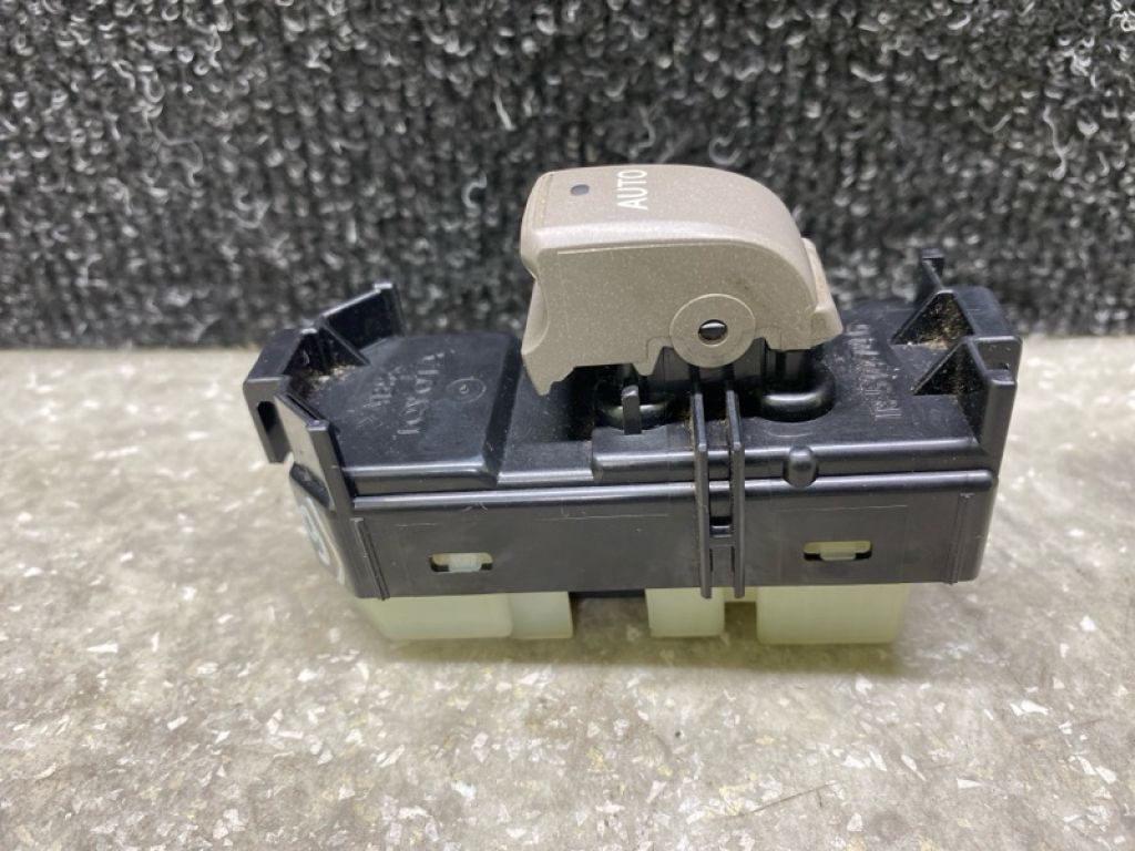 84030-60032 | Кнопка склопідіймача LEXUS GX470 02-09 - Фото 3