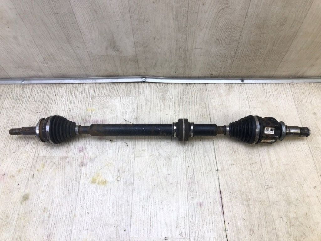 43410-47040 | Привід передній прав. TOYOTA PRIUS 16-