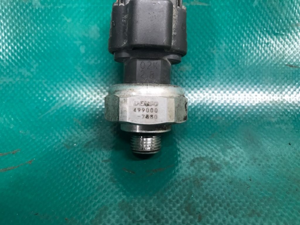 88719-33020 | Датчик тиску кондиціонера TOYOTA CAMRY 40 06-11 - Фото 3