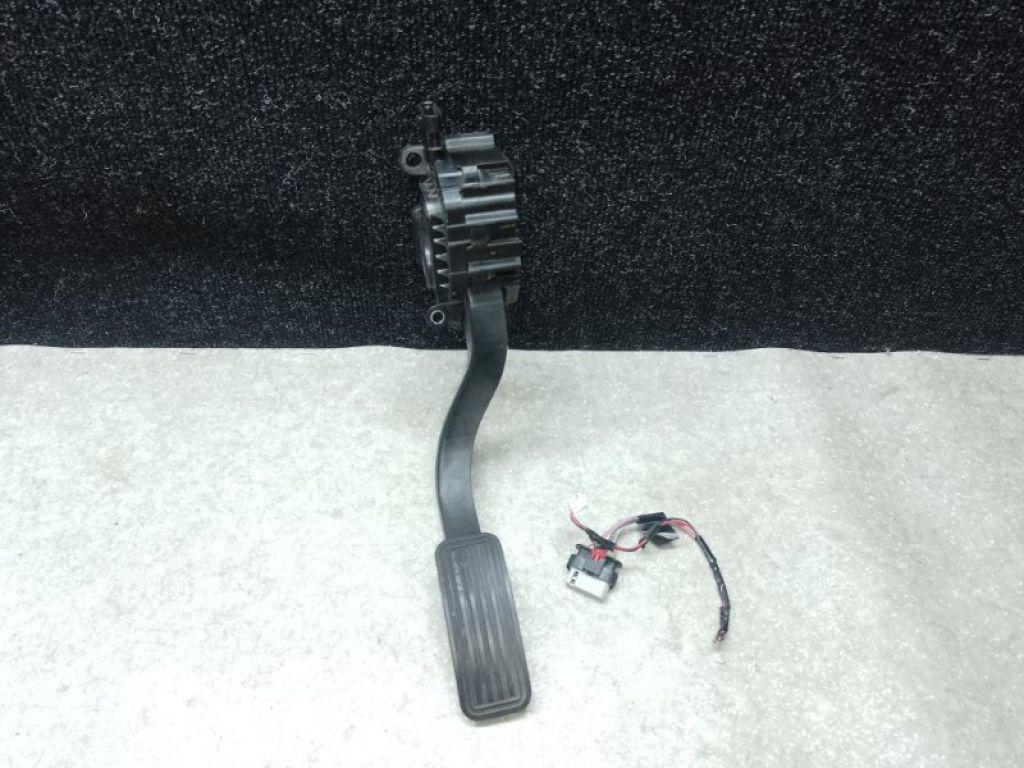 1188695-00-A | Педаль газа TESLA MODEL Y 19-