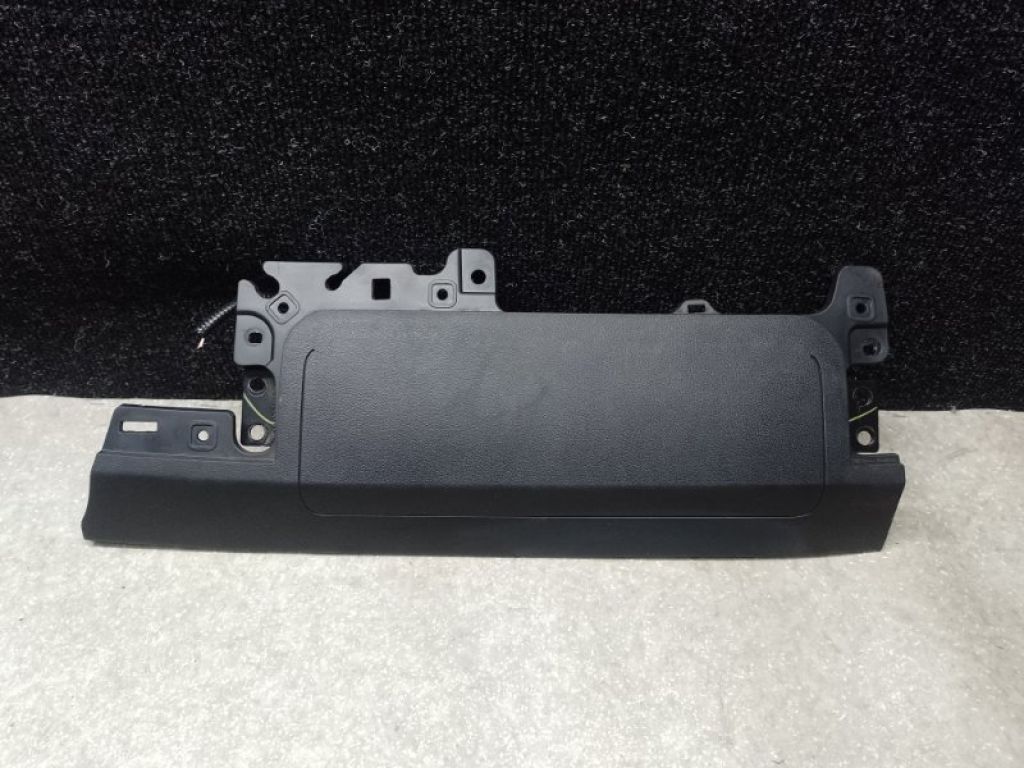 1077826-00-E | Подушка безпеки в коліна прав. TESLA MODEL Y 19-
