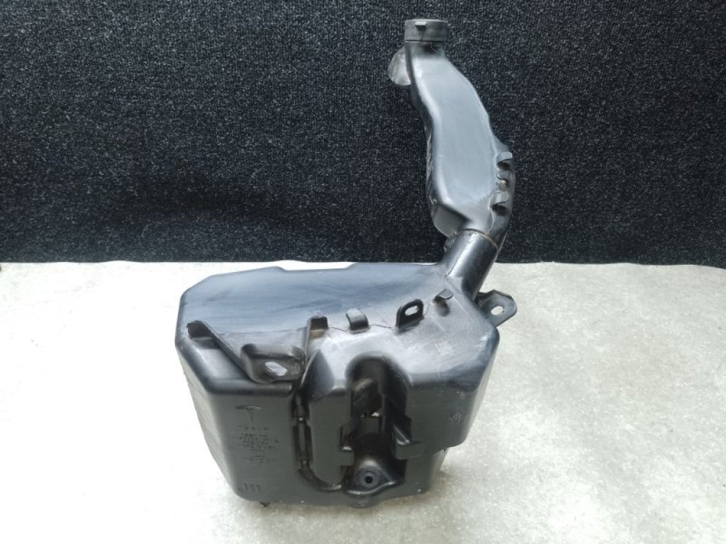 1490400-00-C | Бачок омывателя TESLA MODEL Y 19-