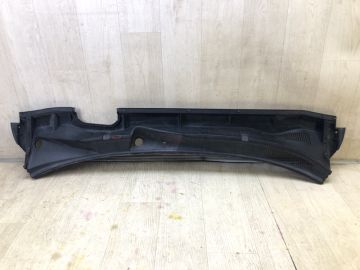Пластик под лобовое стекло / Жабо TOYOTA RAV4 05-12