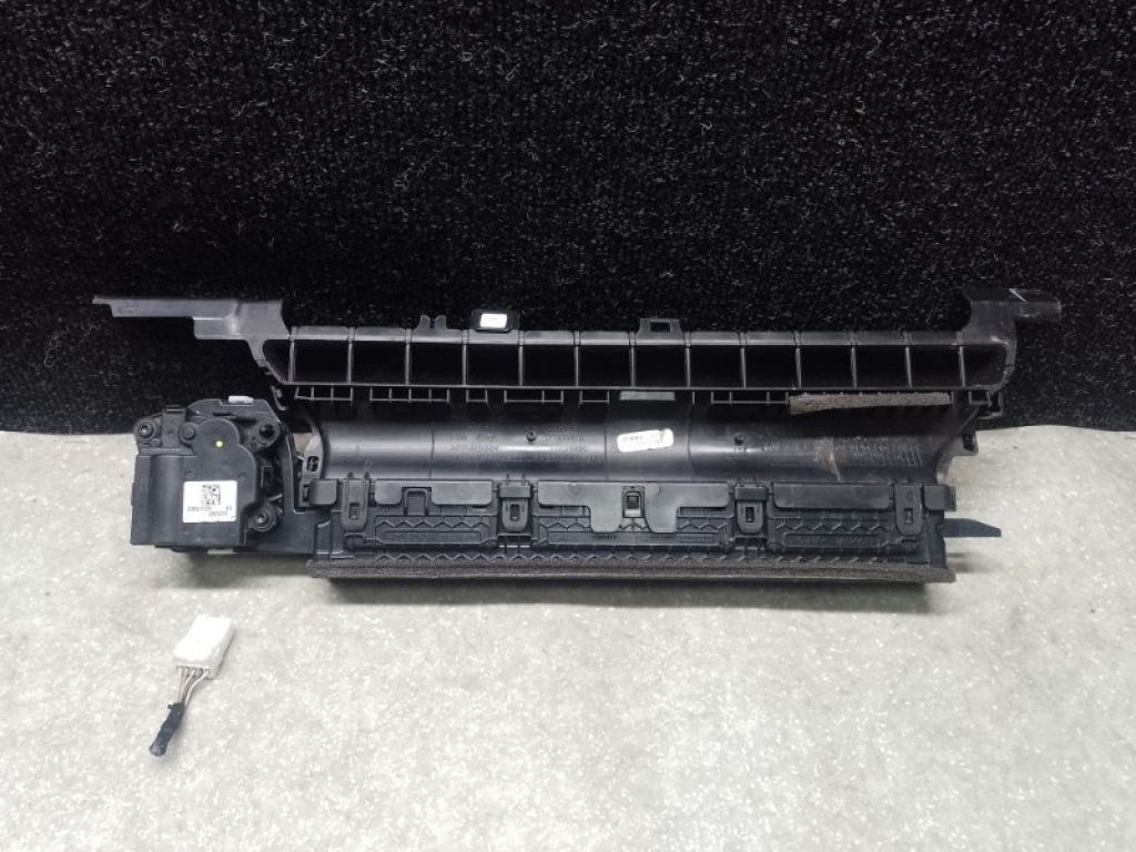 1083320-00-G | Воздуховод салона лев. TESLA MODEL Y 19-