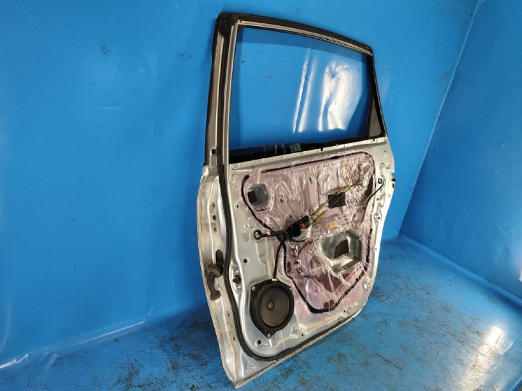 67003-47200 | Дверь задн. прав. TOYOTA PRIUS PLUS 11-14 - Фото 10