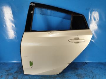 Двері задн. лів. TOYOTA PRIUS 16-