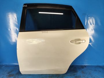 Дверь задн. лев. TOYOTA PRIUS PLUS 11-14