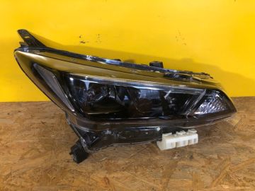 Фара прав. NISSAN LEAF 18-