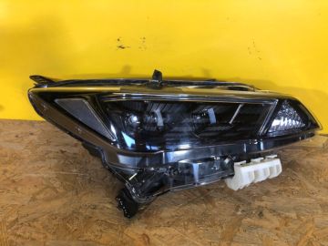 Фара прав. NISSAN LEAF 18-