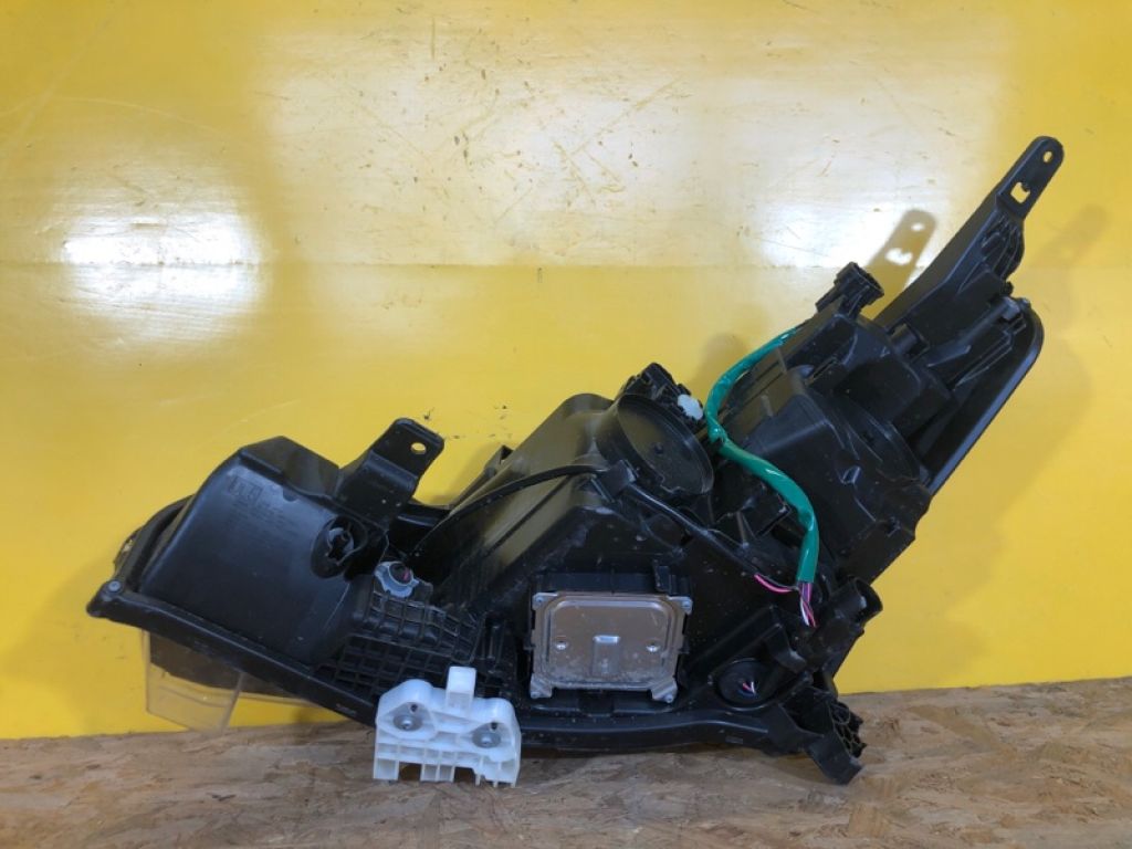 26010-6WK7A | Фара прав. NISSAN LEAF 18- - Фото 8