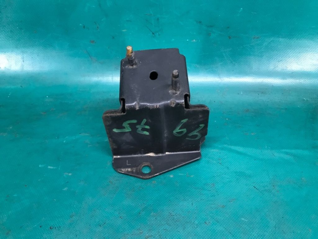 85211-JM00A | Кронштейн усилителя заднего бампера лев. NISSAN ROGUE 08-15