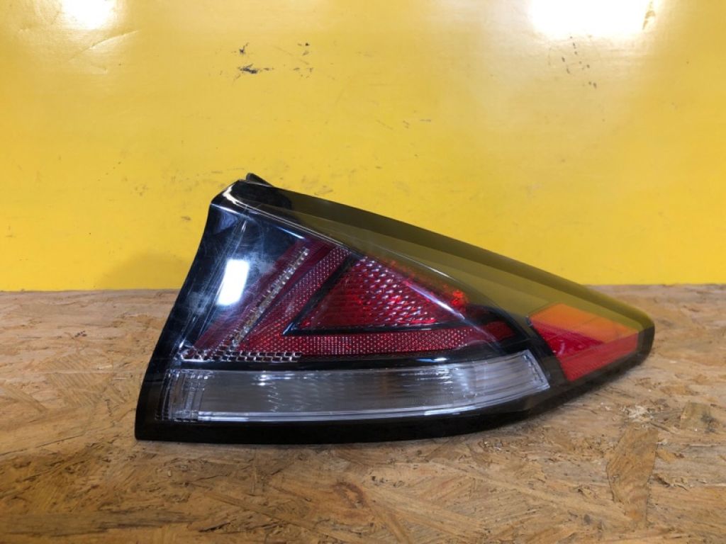 92402 G2200 | Ліхтар зовнішній прав. HYUNDAI IONIQ 19-22