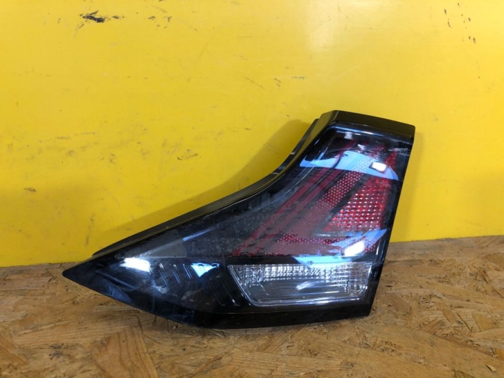 92404 G2200 | Ліхтар внутрішній прав. HYUNDAI IONIQ 19-22