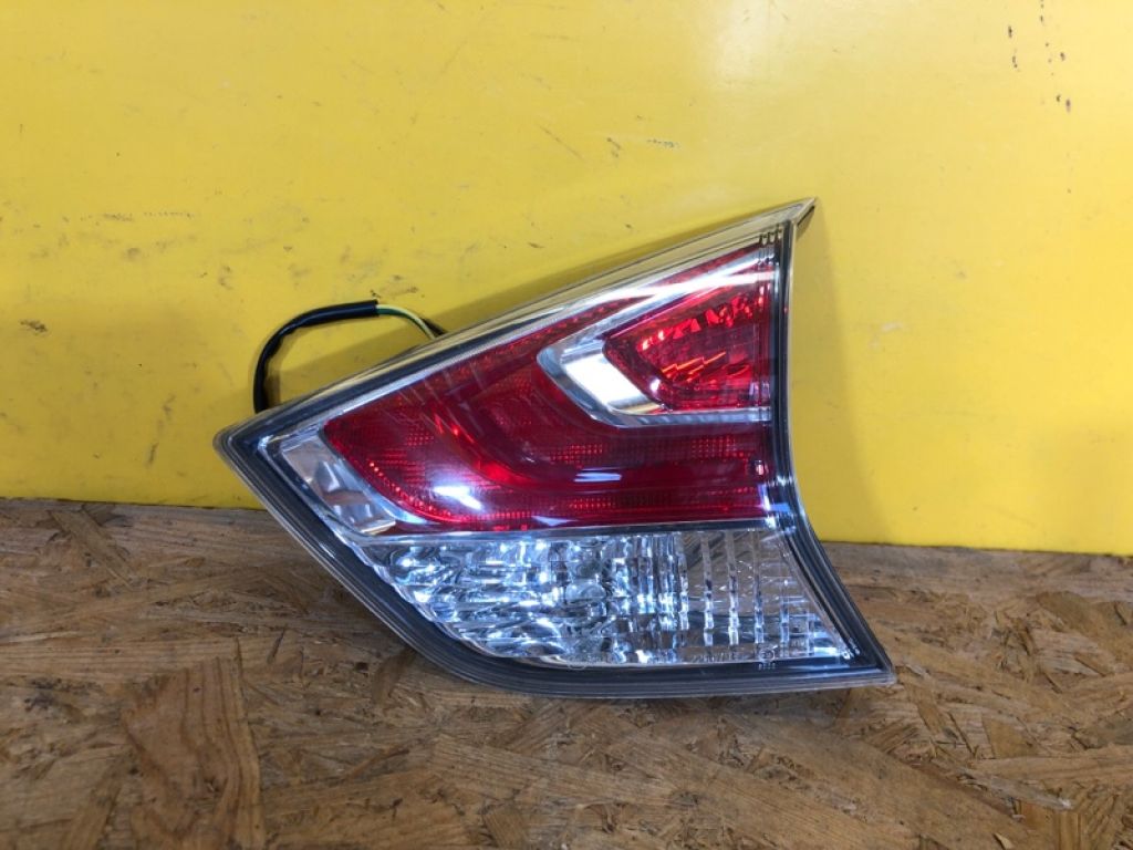 26550-4CA1B | Ліхтар внутрішній прав. NISSAN X-TRAIL/ROGUE T32 13-20