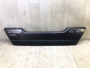 Накладка крышки багажника NISSAN X-TRAIL T31 07-14