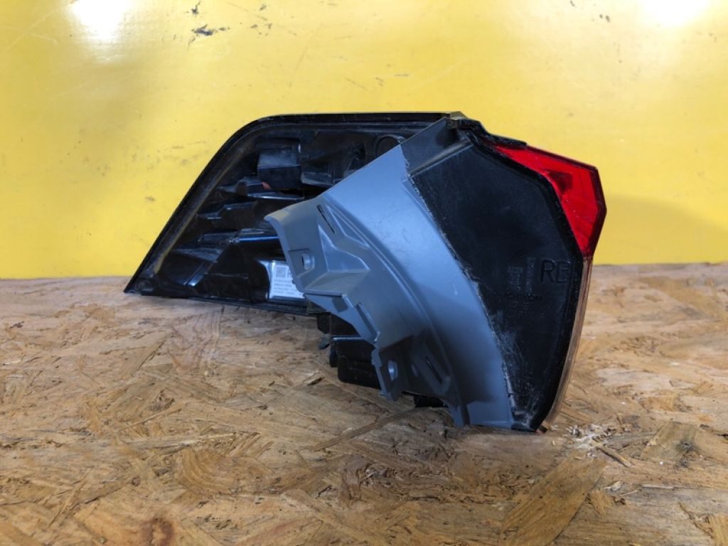 81551-42230 | Ліхтар зовнішній прав. TOYOTA RAV4 18- - Фото 4