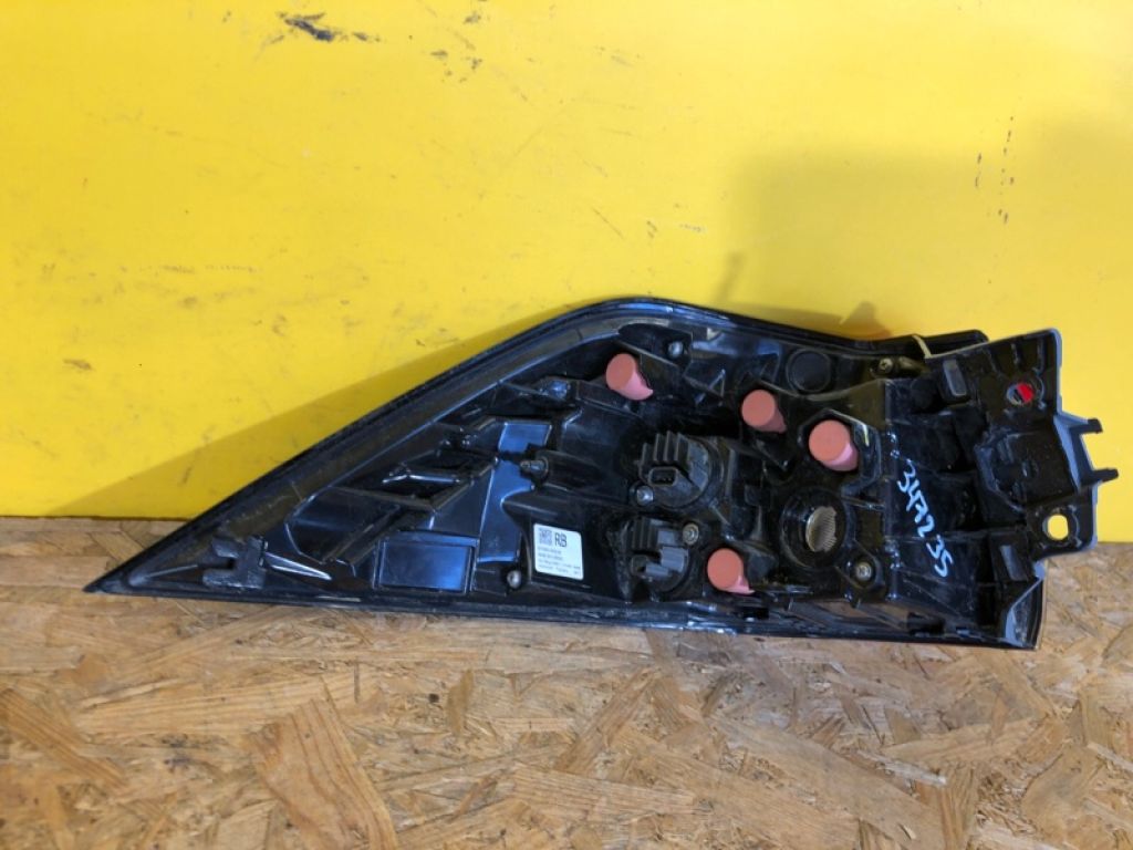 81551-42230 | Ліхтар зовнішній прав. TOYOTA RAV4 18- - Фото 6