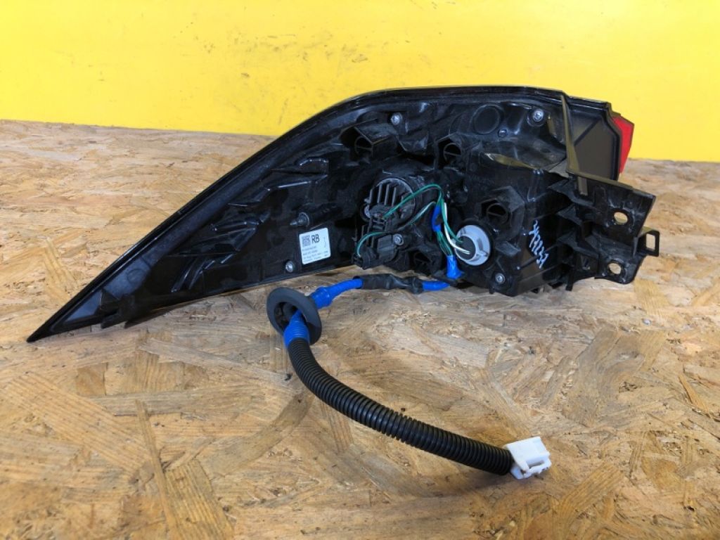 81551-42230 | Ліхтар зовнішній прав. TOYOTA RAV4 18- - Фото 7