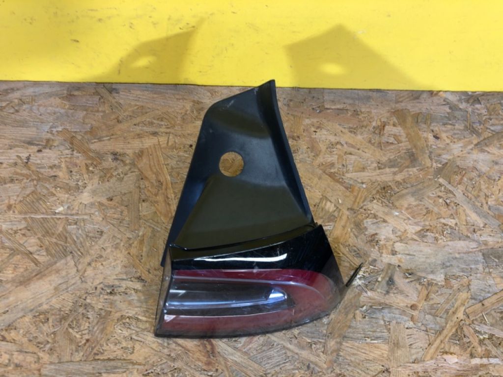 1077398-00-H | Ліхтар зовнішній прав. TESLA MODEL Y 19- - Фото 3