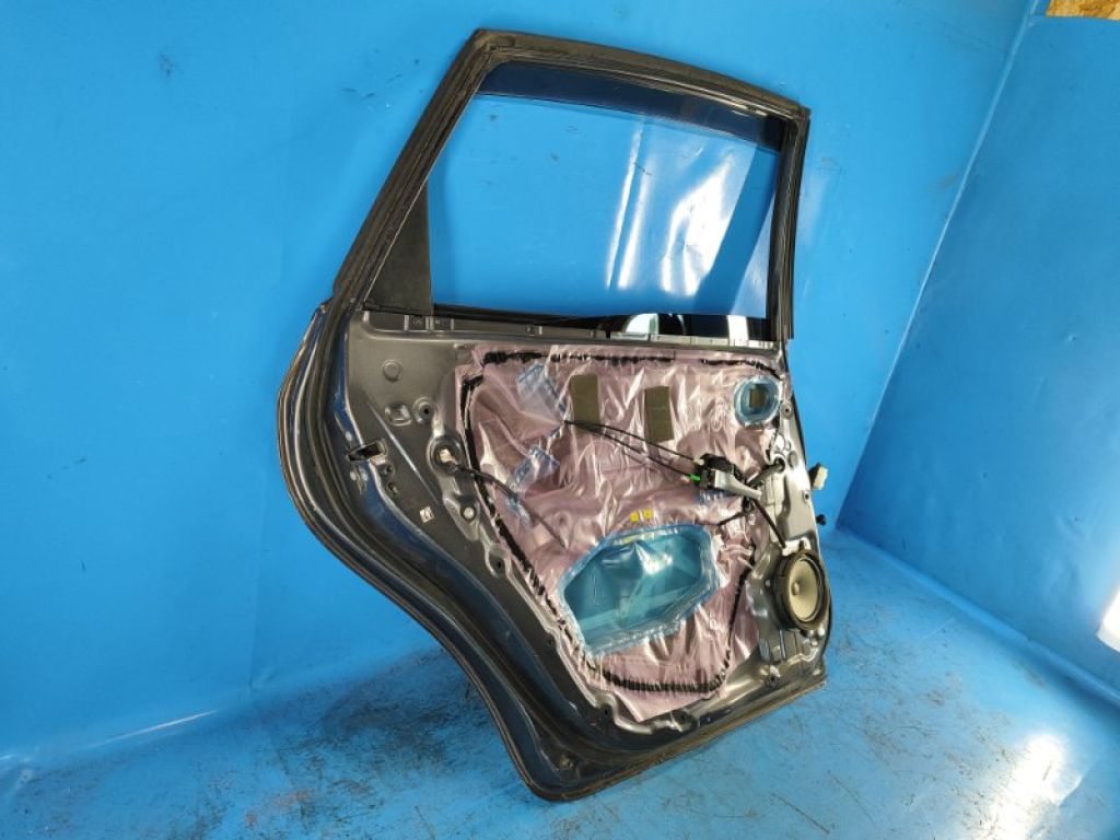 67004-47180 | Двері задн. лів. TOYOTA PRIUS PLUS 11-14 - Фото 10