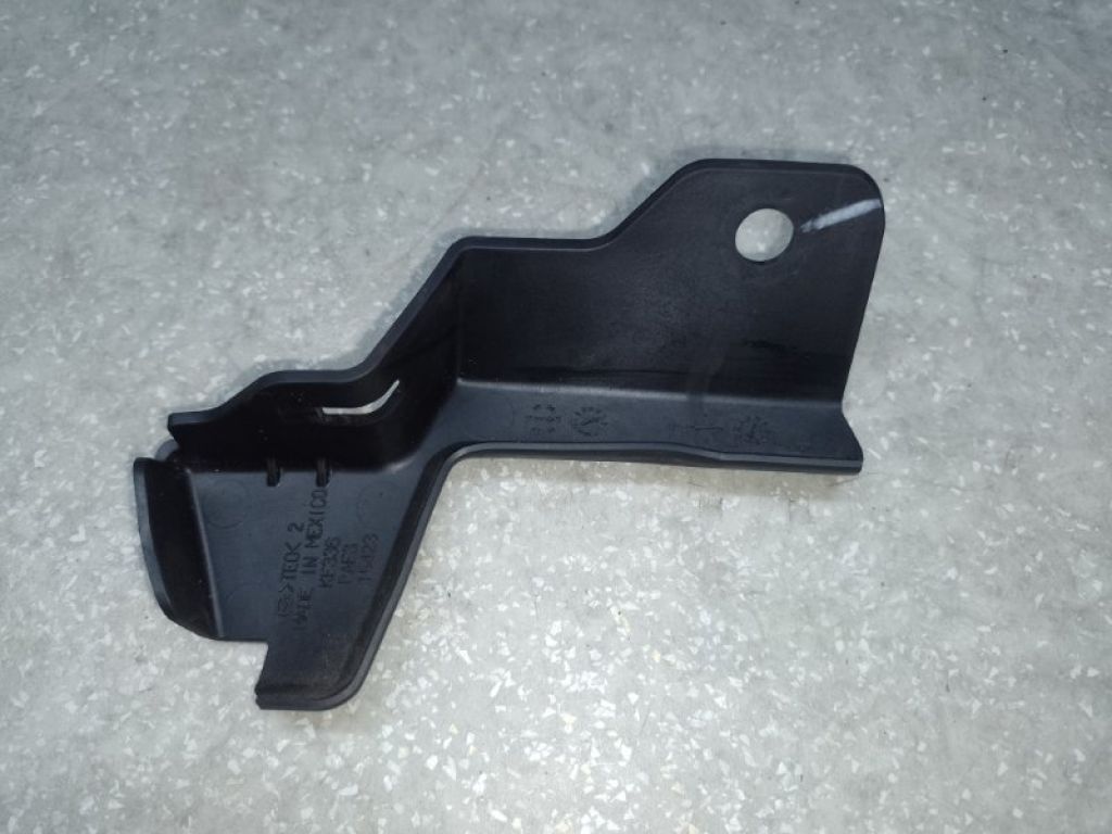 PAF3-15-423 | Дефлектор радіатора лів. MAZDA CX-30 19-
