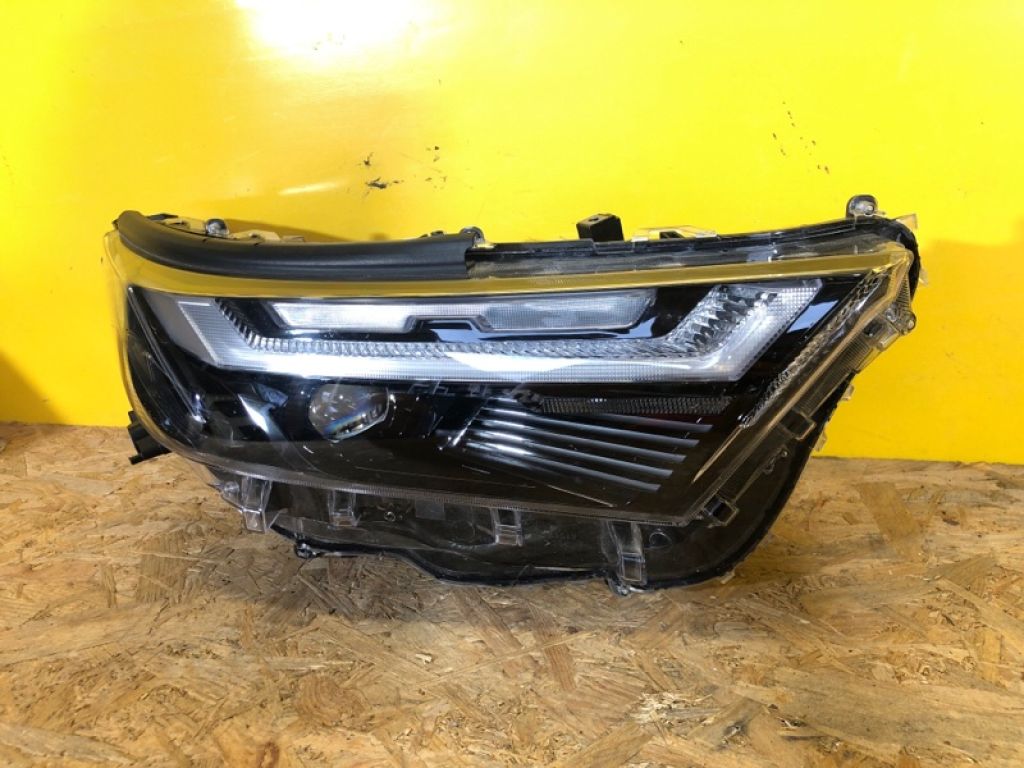 81110-0R440 | Фара прав. TOYOTA RAV4 18- - Фото 3