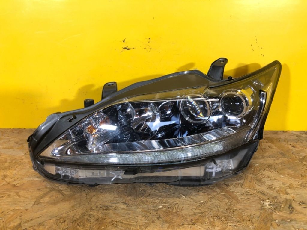 81185-76071 | Фара лів. LEXUS CT200 17-