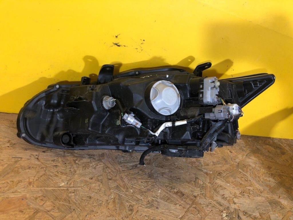 81145-76071 | Фара прав. LEXUS CT200 17- - Фото 10