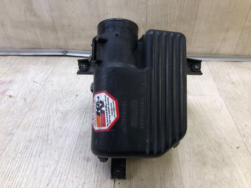 13700-66J00 | Корпус повітряного фільтра SUZUKI GRAND VITARA 05-15 - Фото 5