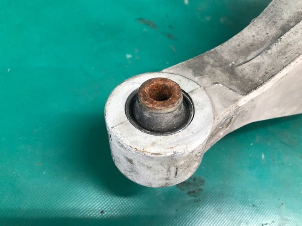 551B0-1BA0A | Важіль задньої підвіски нижній поперечний INFINITI FX/QX70 S51 08-17 - Фото 3