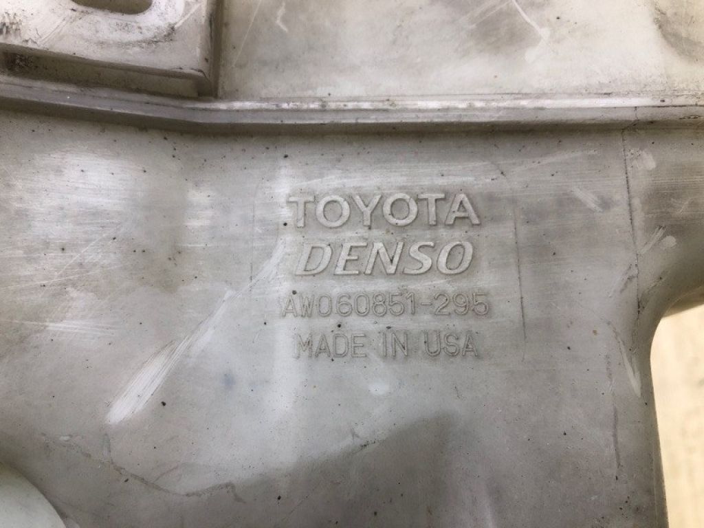 853150T010 | Бачок омивача TOYOTA VENZA 09-16 - Фото 7