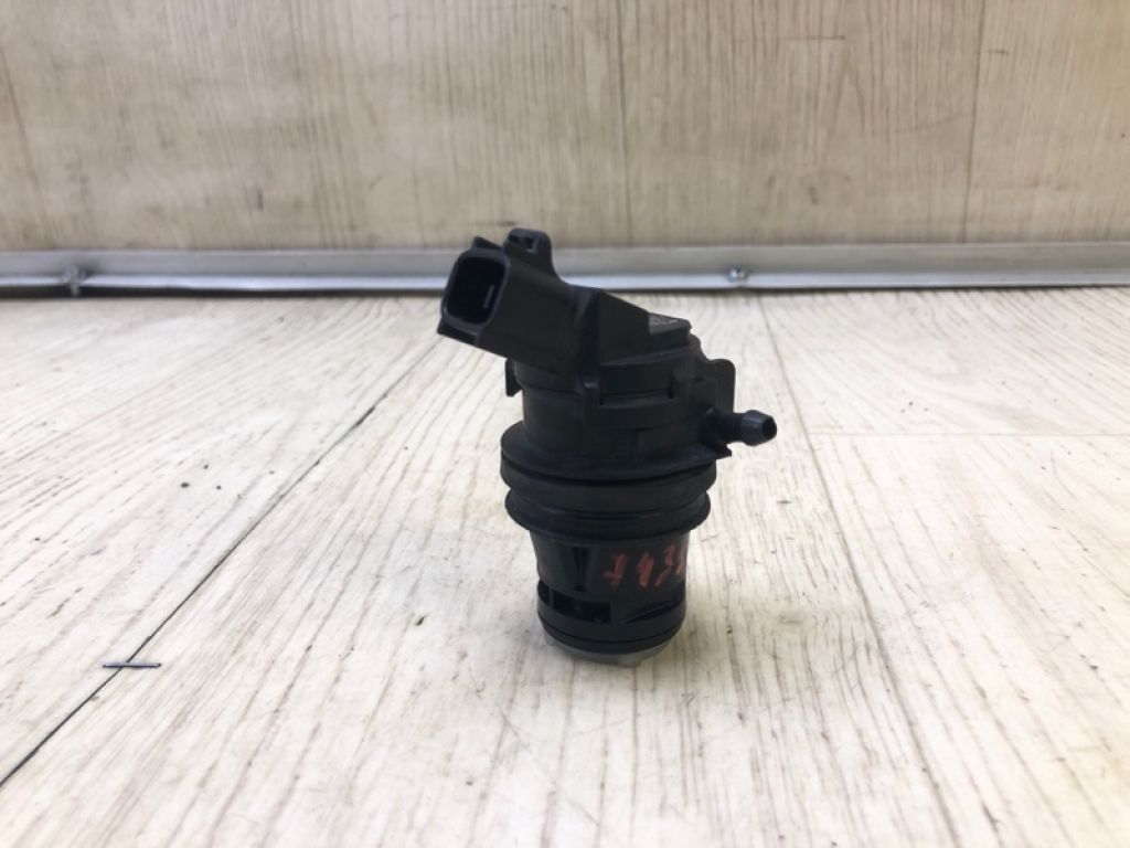 85330-60180 | Насос омывателя стекла TOYOTA VENZA 09-16