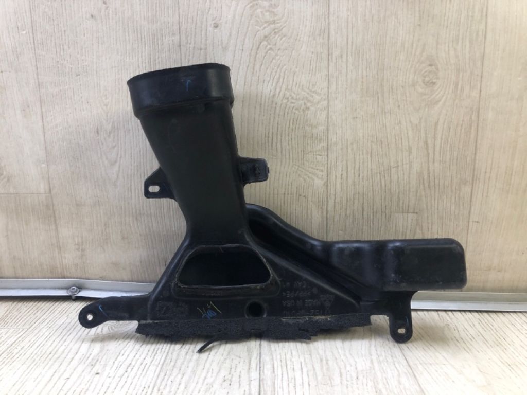 17752-0P010 | Воздухозаборник TOYOTA CAMRY 40 06-11