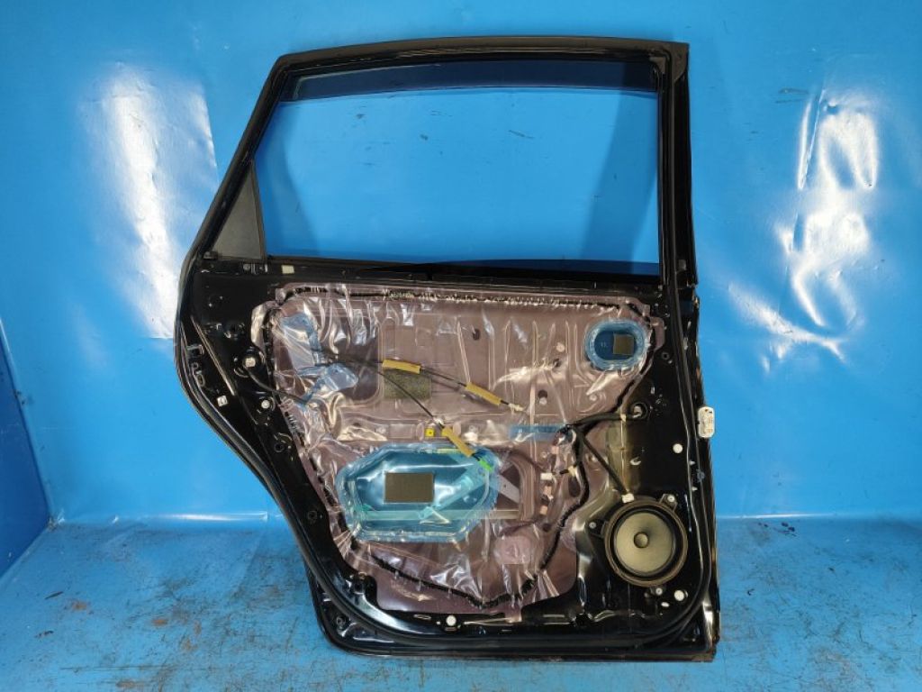 67004-47180 | Двері задн. лів. TOYOTA PRIUS PLUS 11-14 - Фото 7