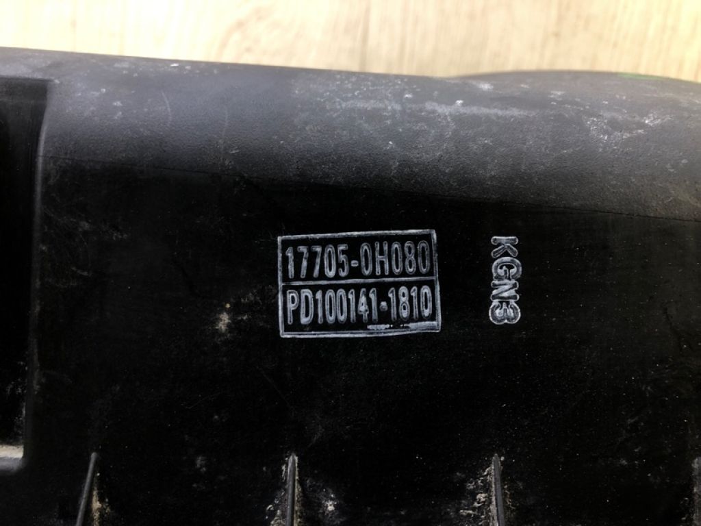 177010H010 | Корпус повітряного фільтра TOYOTA CAMRY 30 02-06 - Фото 7