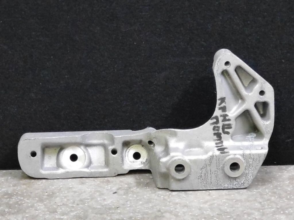 DS7Z-10A313-C | Кронштейн компресора кондиціонера FORD FUSION 14- - Фото 2