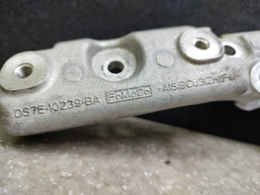 DS7Z-10A313-C | Кронштейн компресора кондиціонера FORD FUSION 14- - Фото 3