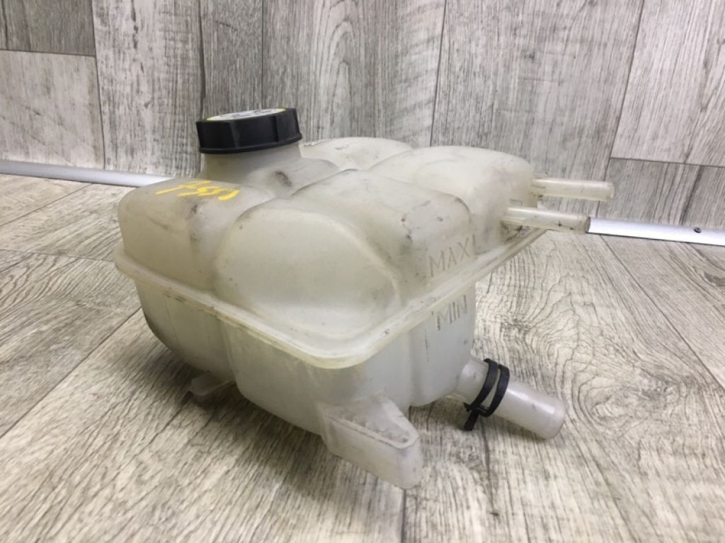L3CE-15-350 | Бачок расширительный MAZDA 3 BL 09-13 - Фото 2