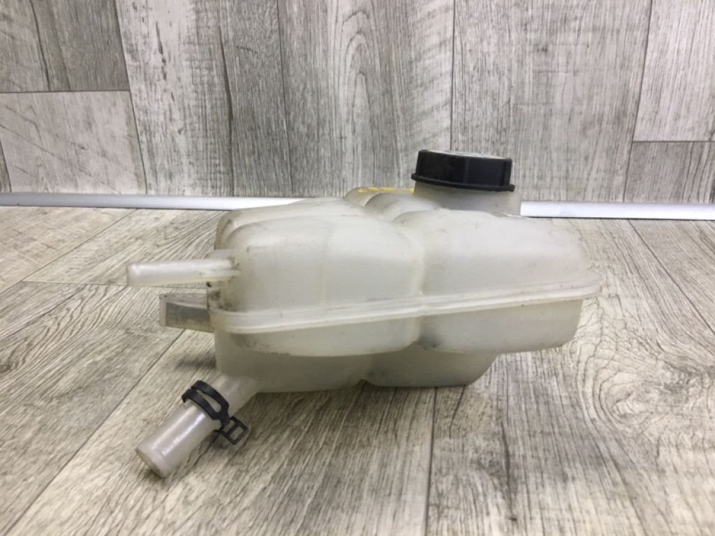 L3CE-15-350 | Бачок расширительный MAZDA 3 BL 09-13 - Фото 3