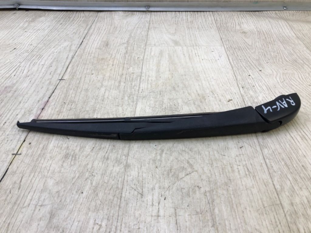 8524142080 | Поводок стеклоочистителя задний TOYOTA RAV4 13-19