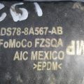 DS78-8A567-AB | Патрубок системи охолодження FORD FUSION 14- - Прев'ю 4