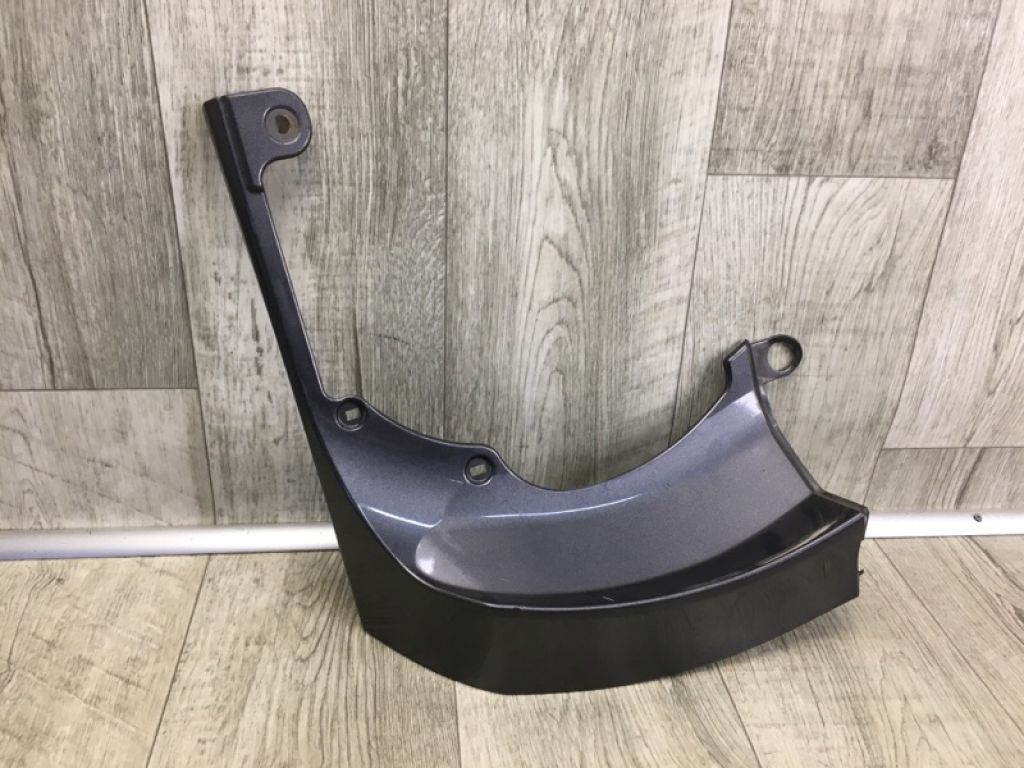 76804-42010 | накладка кришки багажника лів. TOYOTA RAV4 05-12