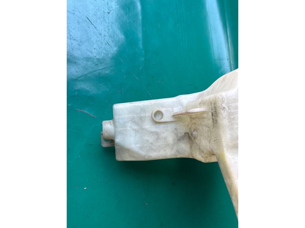 TD12-67-480C | Бачок омивача MAZDA CX-9 06-16 - Фото 6