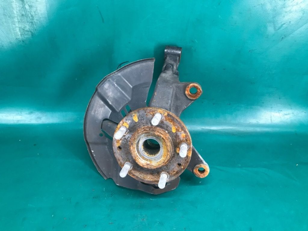 L206-33-020 | Кулак поворотный прав. MAZDA CX-9 06-16
