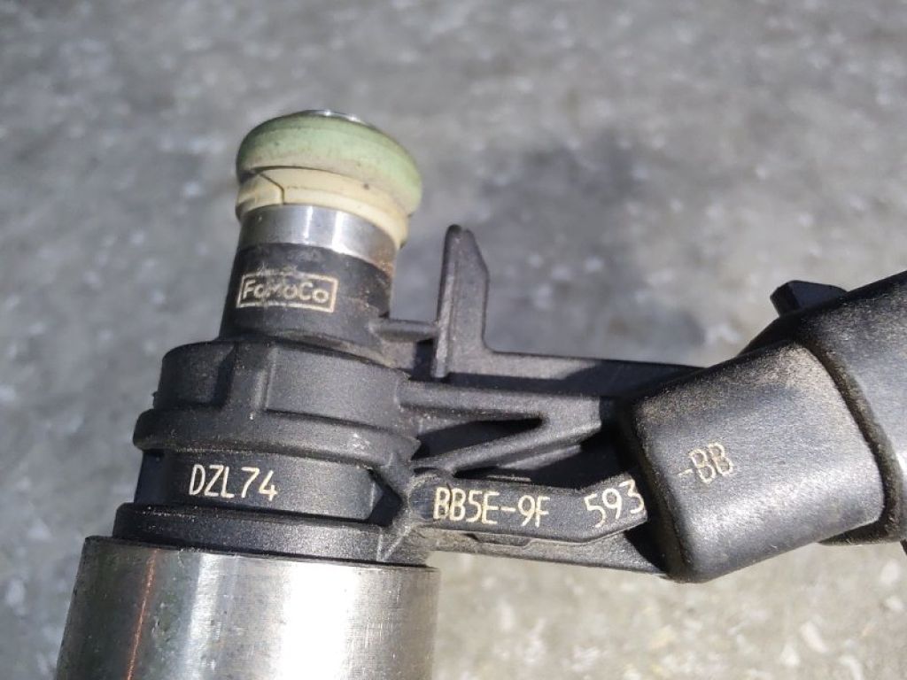 BB5Z-9F593-B | Форсунка паливна FORD FOCUS 10-18 - Фото 2