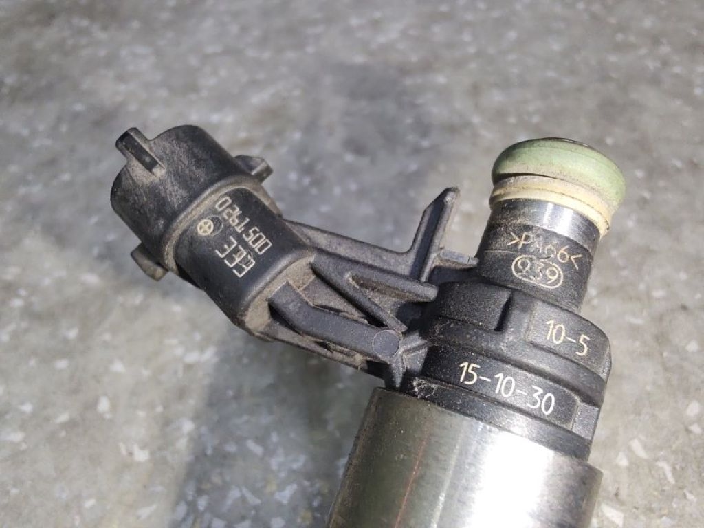 BB5Z-9F593-B | Форсунка паливна FORD FOCUS 10-18 - Фото 3